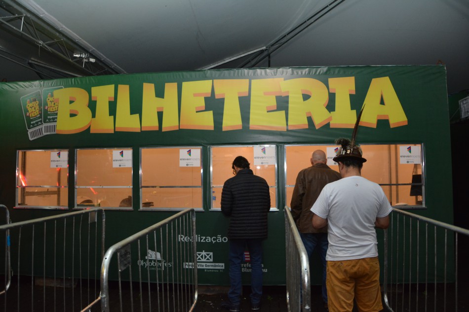 Oktoberfest Blumenau: como garantir ingressos para a 38ª edição